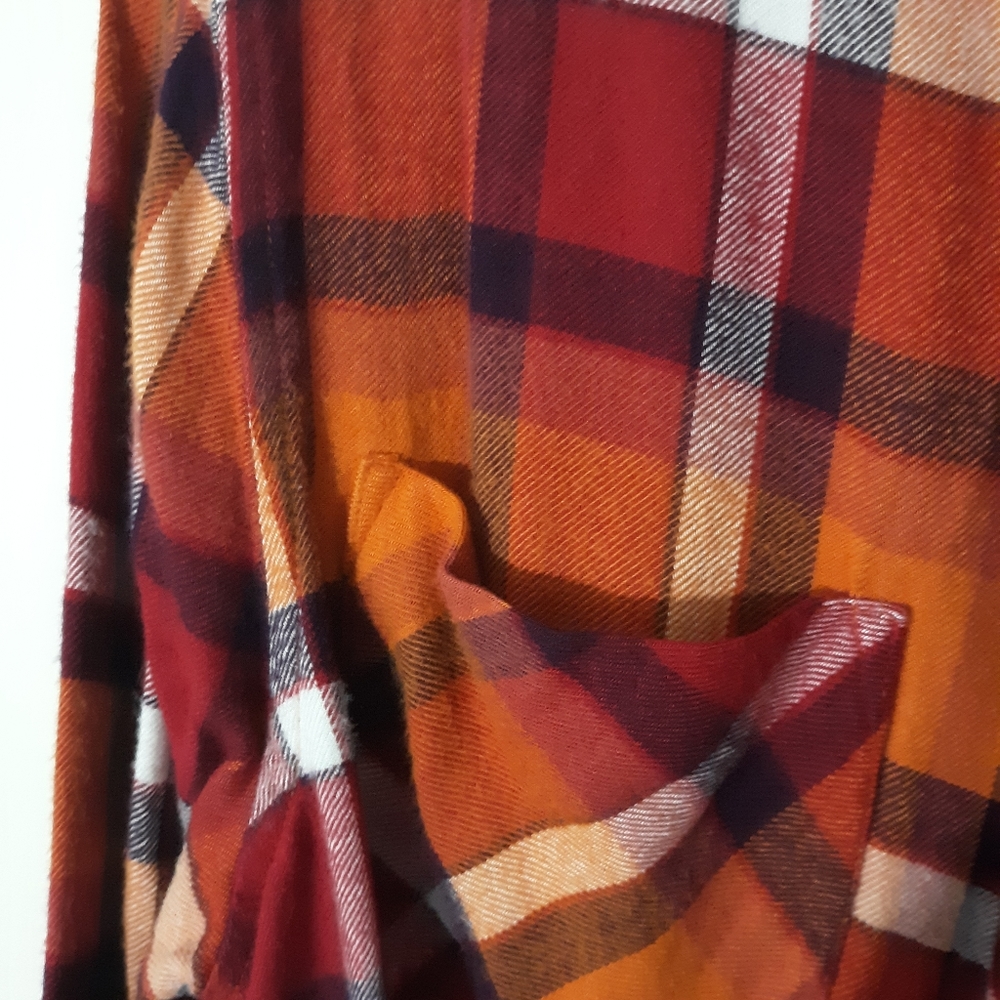Flannel button down - Picture 4 of 6